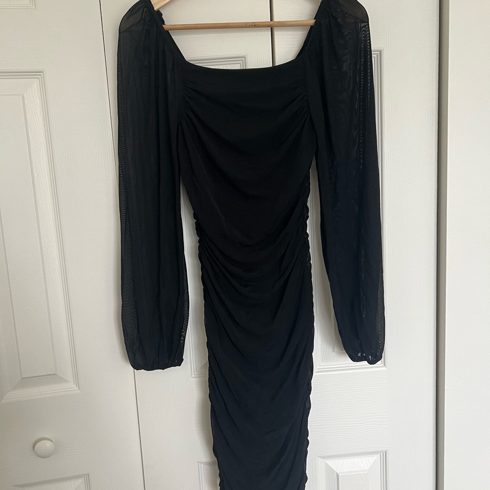 Zesica Elegant Black Long Sleeve gather Dress size small